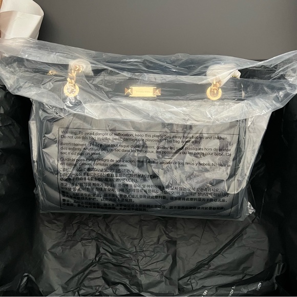 MICHAEL Michael Kors Whitney Black Quilted Gold Chain-Handle Shoulder Tote - Picture 12 of 15